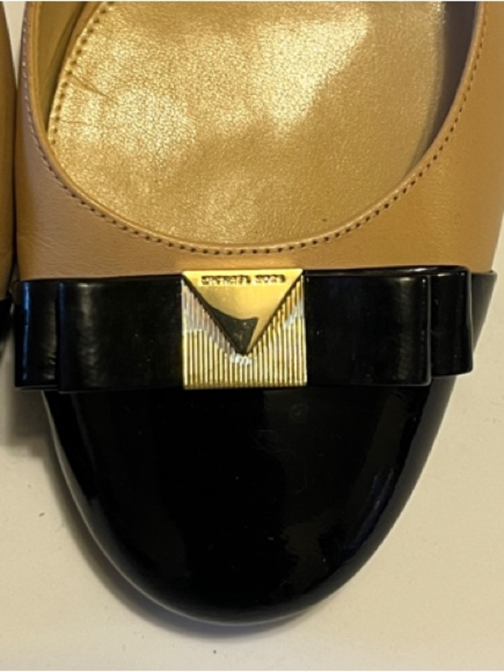 Michael Kors Slingback Two-Tone Patent Cap Toe Women’s Flats - Nude and Black - Picture 3 of 9